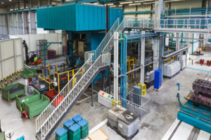 Hala produkcyjna zakładu automotive, fotografia przemysłowa, Polska